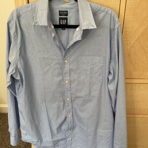 Men’s Gap casual dress shirt